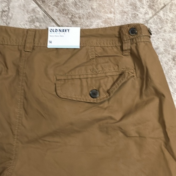 Old Navy Khaki Shorts 10” NEW Size 14 - Picture 13 of 13
